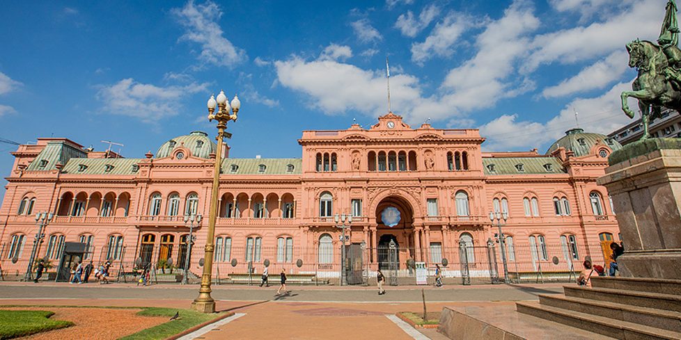 fachada_casa_rosada_1200